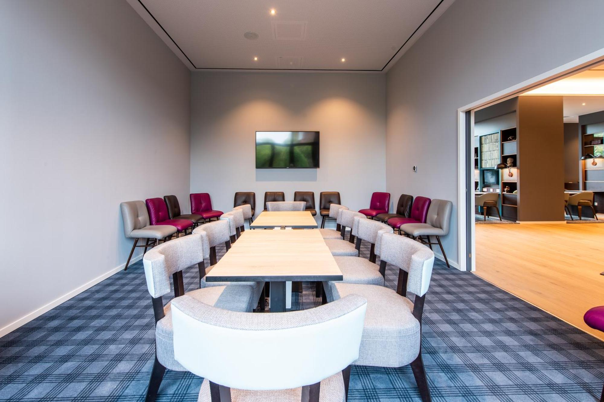 Hotel Premier Feuerbach 3*